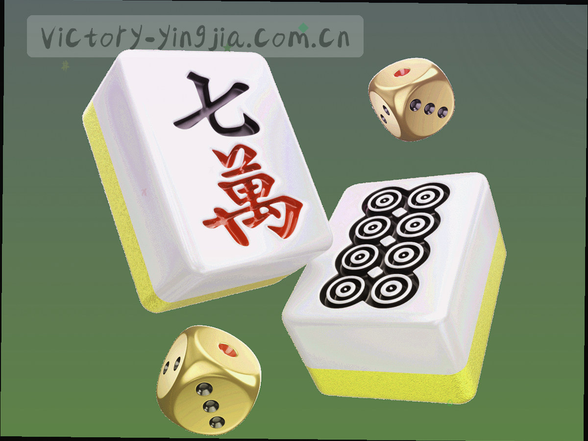 灯光下的球场看台与场地侧面视角